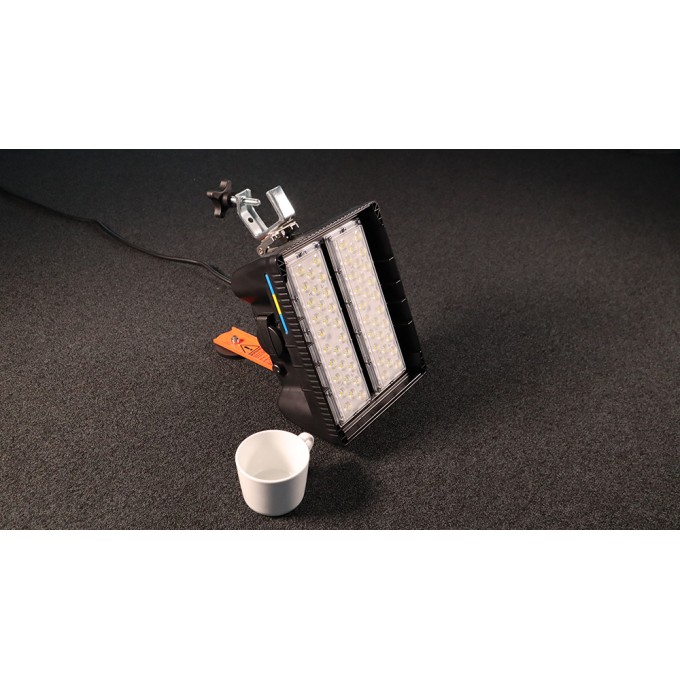 Lampa LED iluminare temporara 100W - 16.000 Lumeni 